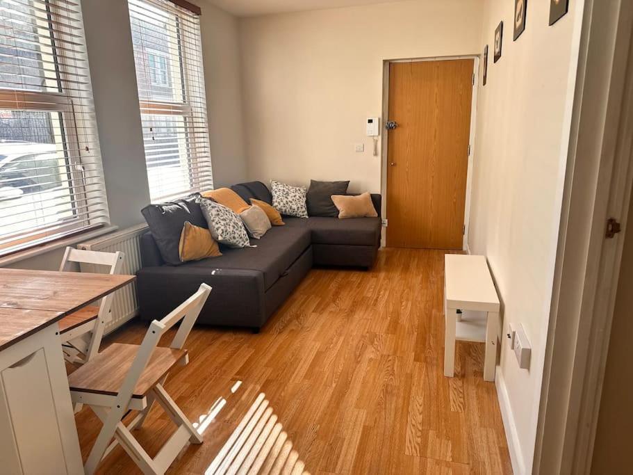 2 Bedroom Apartment In Se13 Londres Exterior foto